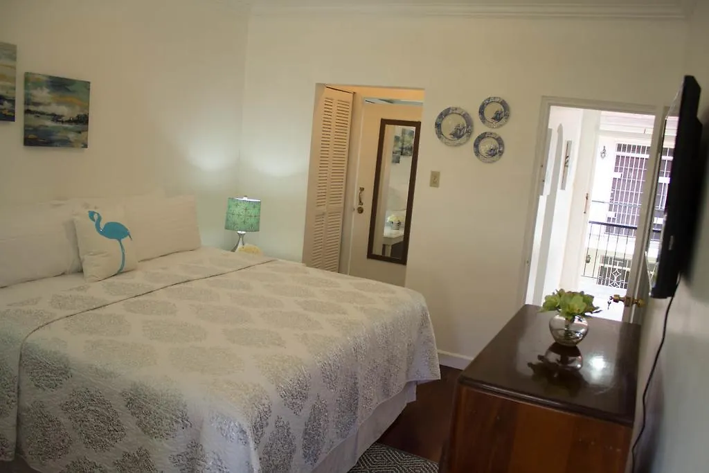 Kingston Luxury Condo Apartment 0*,  Jamaica